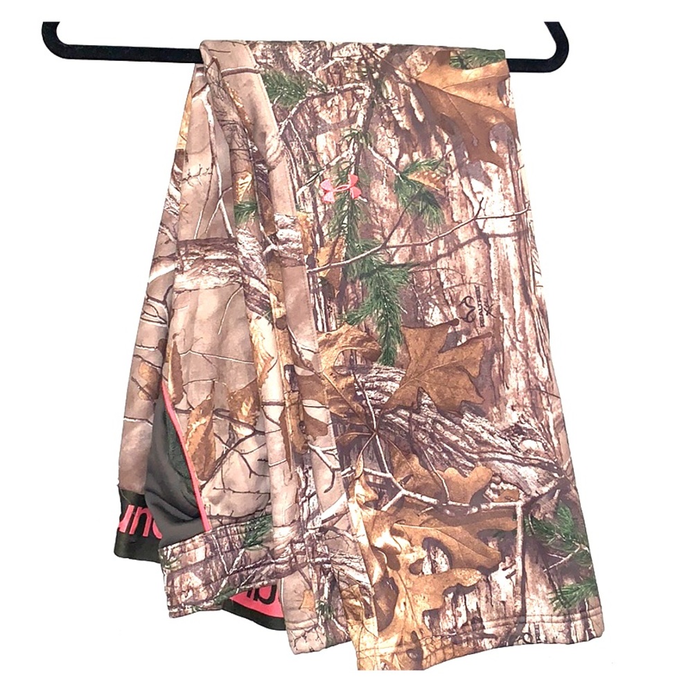 Under armour camo sweatpants